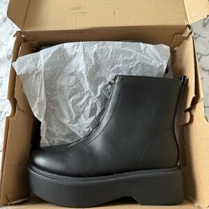 Black Platform Ankle Bootie - Women's Zip Front Chelsea Style